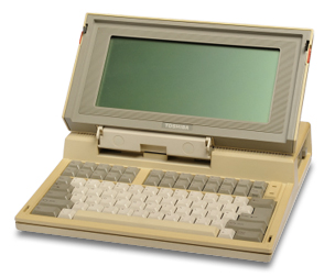 世界初のラップトップPC